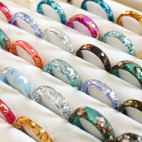 Minimal resin rings with metallic accents – Modern Rings by Resity Vienna