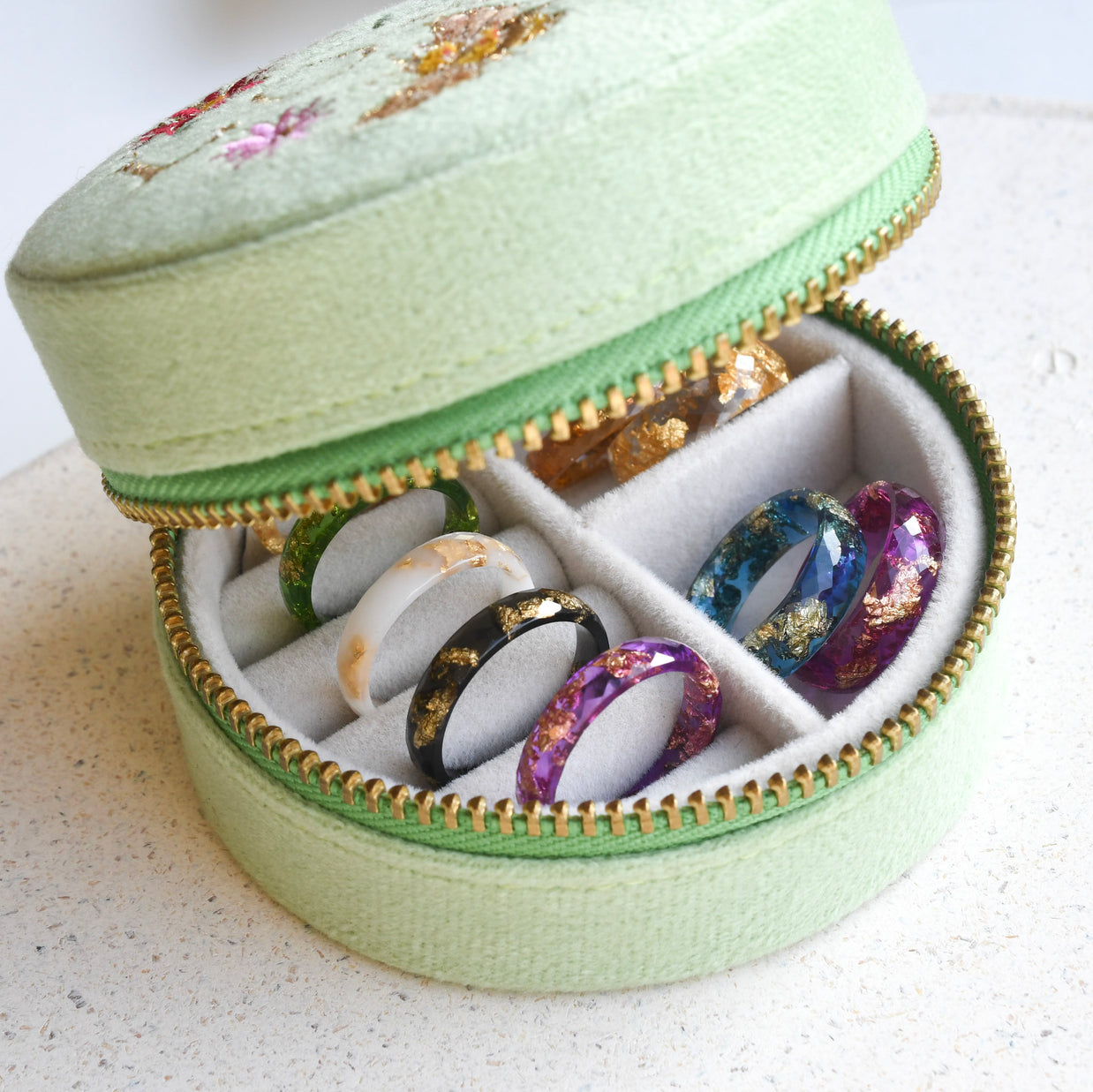 Modern unisex white resin ring with slim polished bands