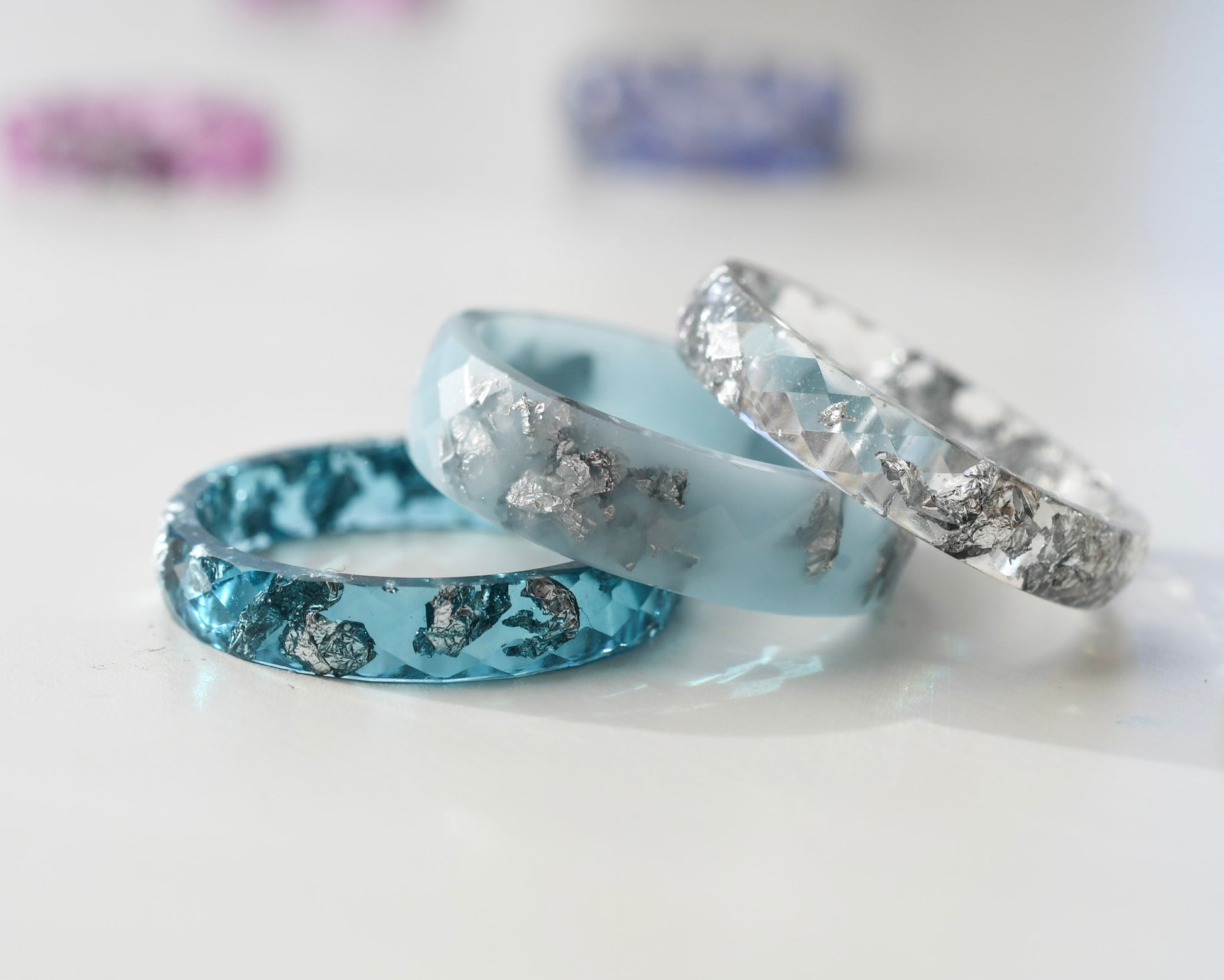 Ocean Current – Schmaler facettierter Aqua-Ring