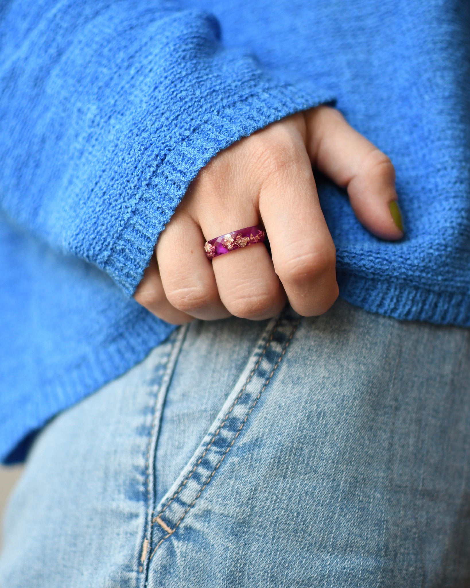 Magenta Glow – Faceted Resin Ring