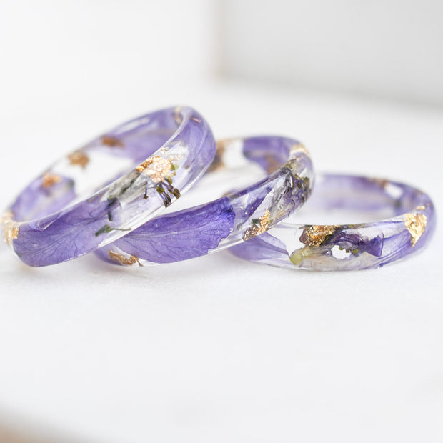 Larkspur Bloom – July Birth Flower Resin Ring