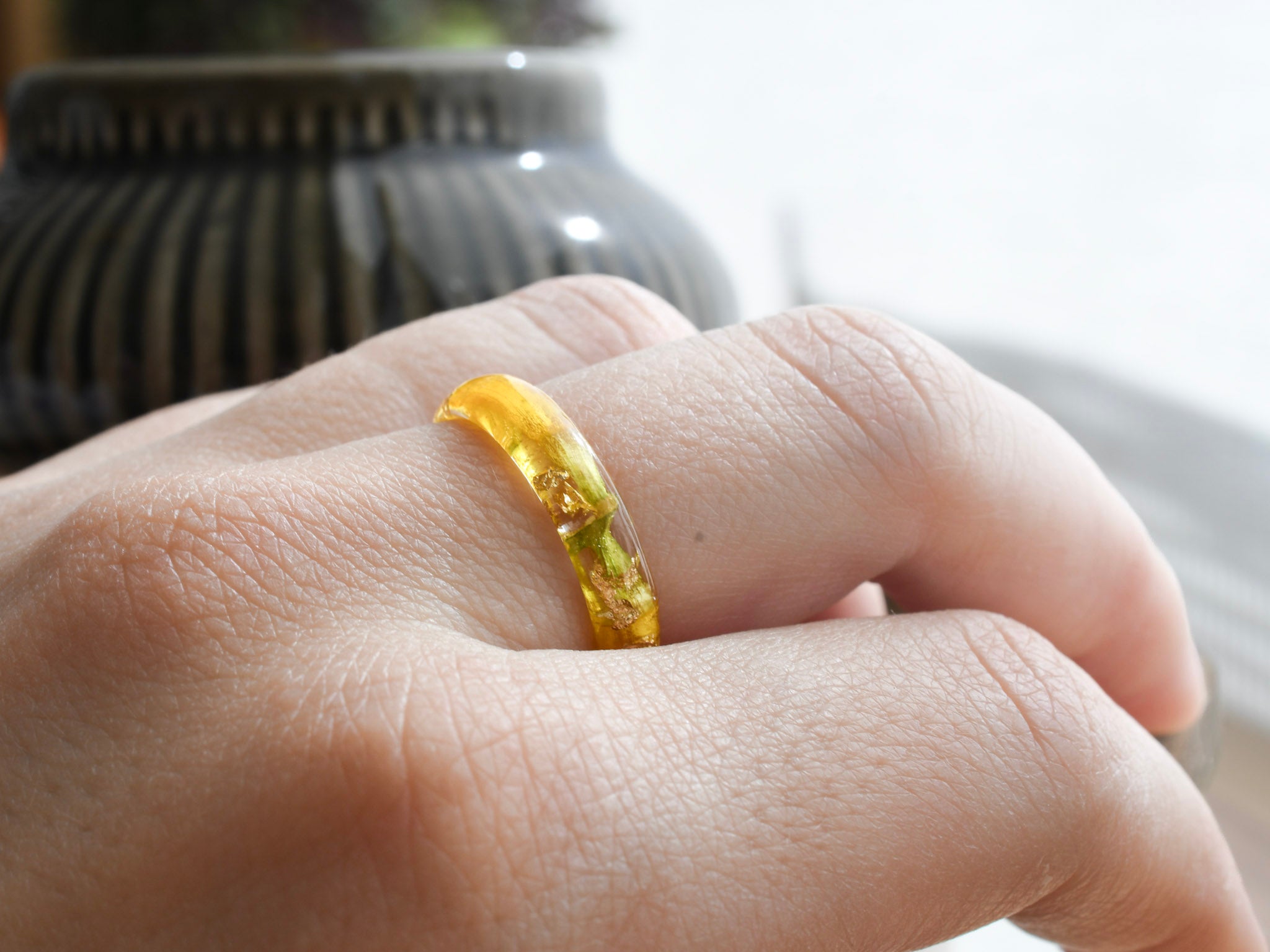 Narcissus Bloom Ring with real flower preserved in resin — handcrafted botanical jewelry by Resity