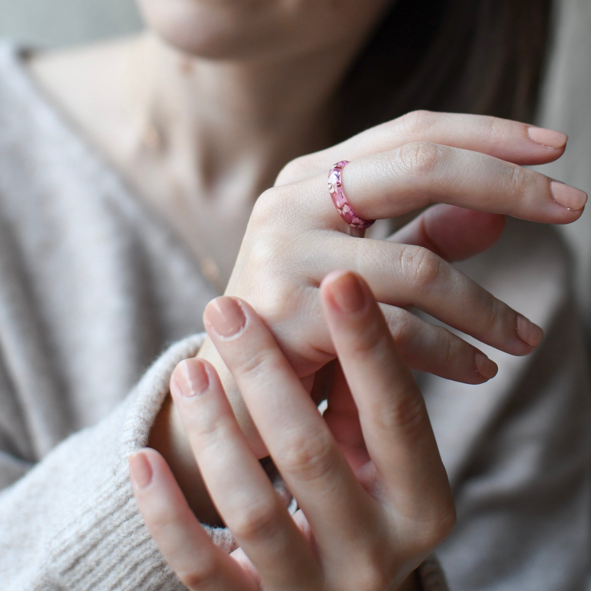 Alyssum Whisper white alyssum resin ring pink band
