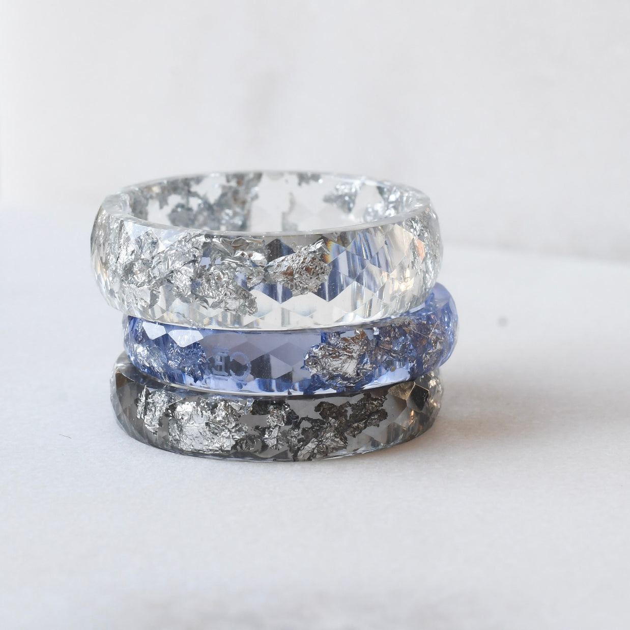 Silver Mist – Slim Faceted Grey Ring