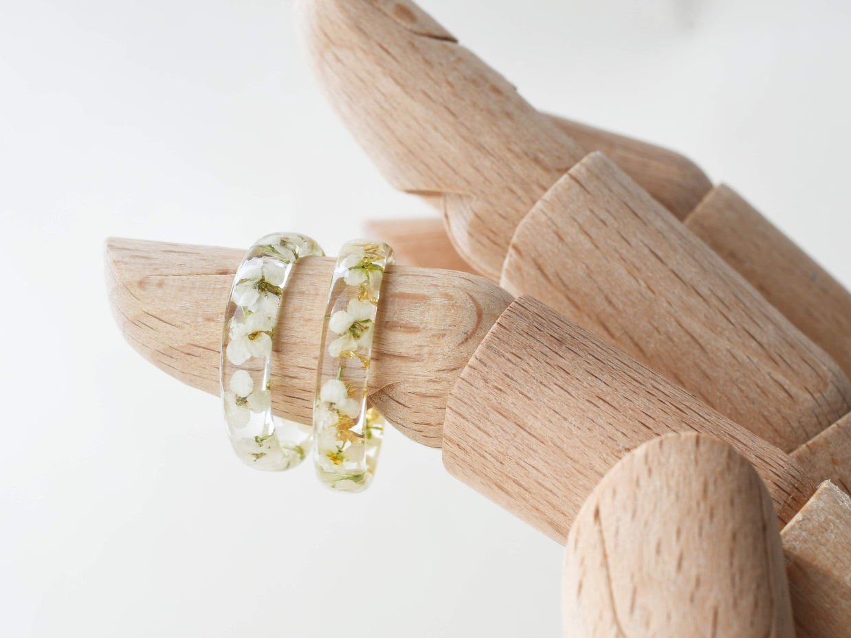 Handmade white alyssum flower resin ring
