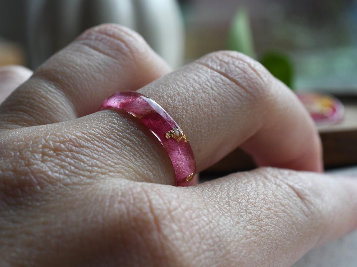 model wearing pink rose resin ring – handmade jewelry Vienna