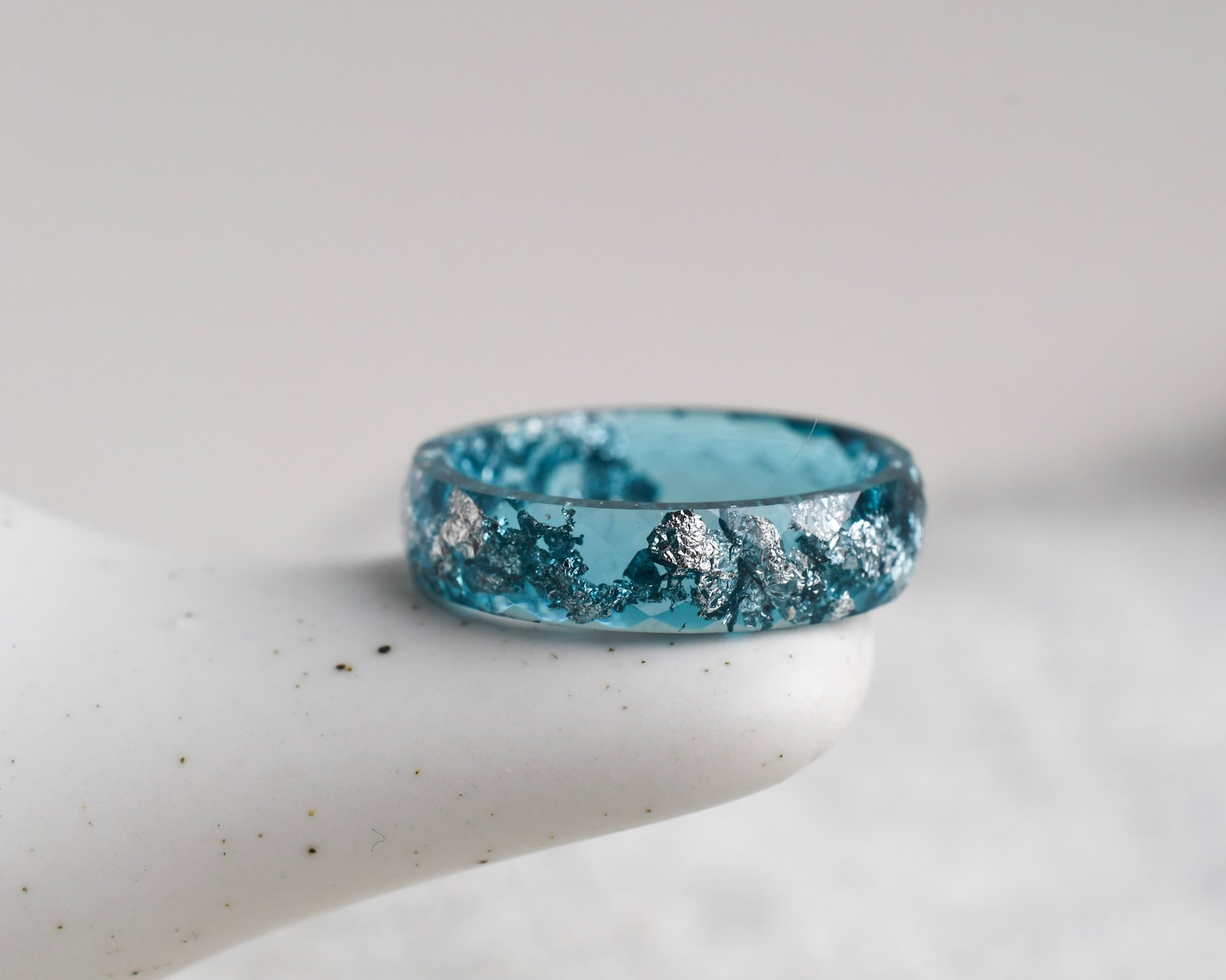 6 mm faceted resin ring modern alternative to metal