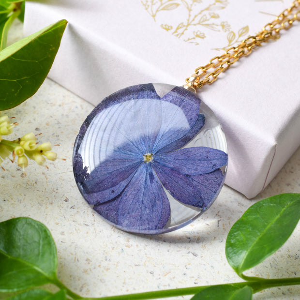 Purple hydrangea flower necklace handmade by Resity in Vienna